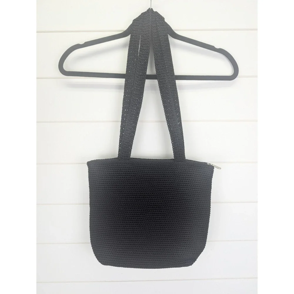 The SAK Crochet Knit Woven Hobo Shoulder Bag Black Minimalist Beach Resort Vacay